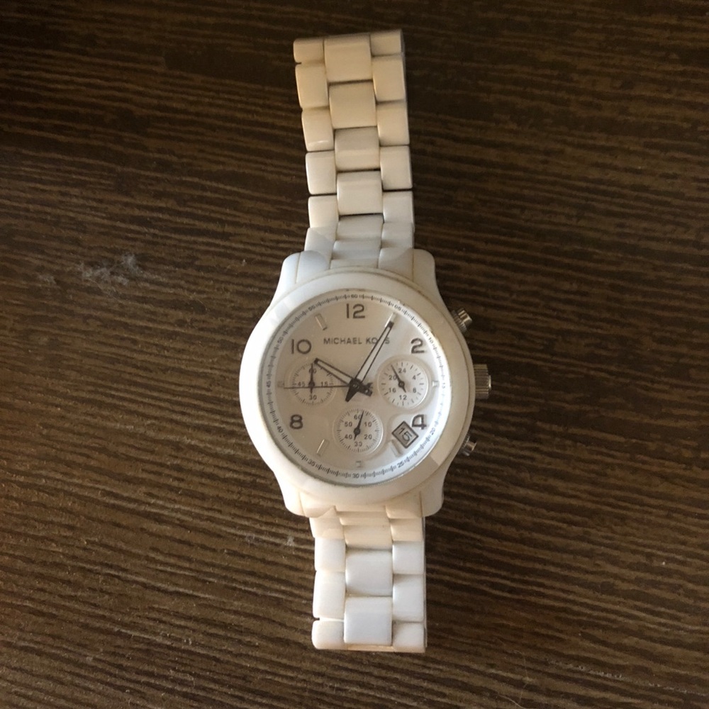 White pearl Michael Kors Watch